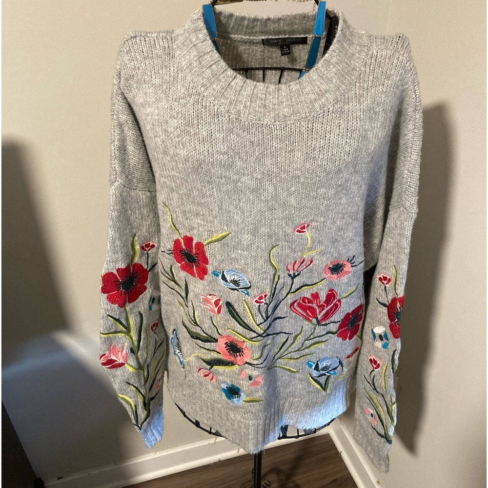 💐 embroidered comfy cozy relaxed sweater